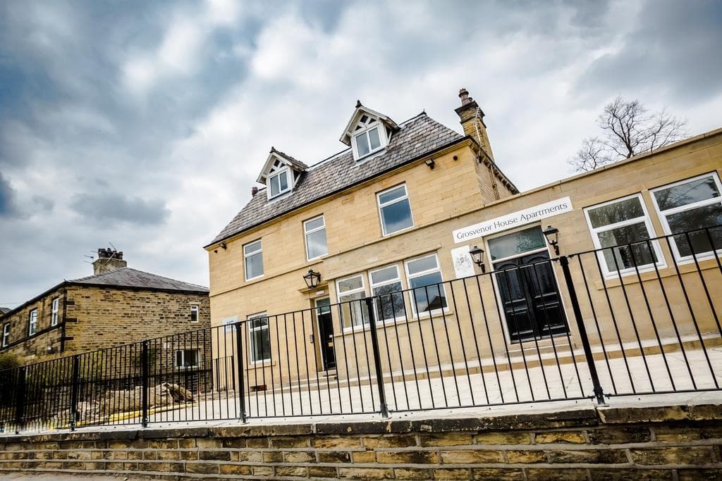 6 Grosvenor House Apartments, Long Lane, Huddersfield