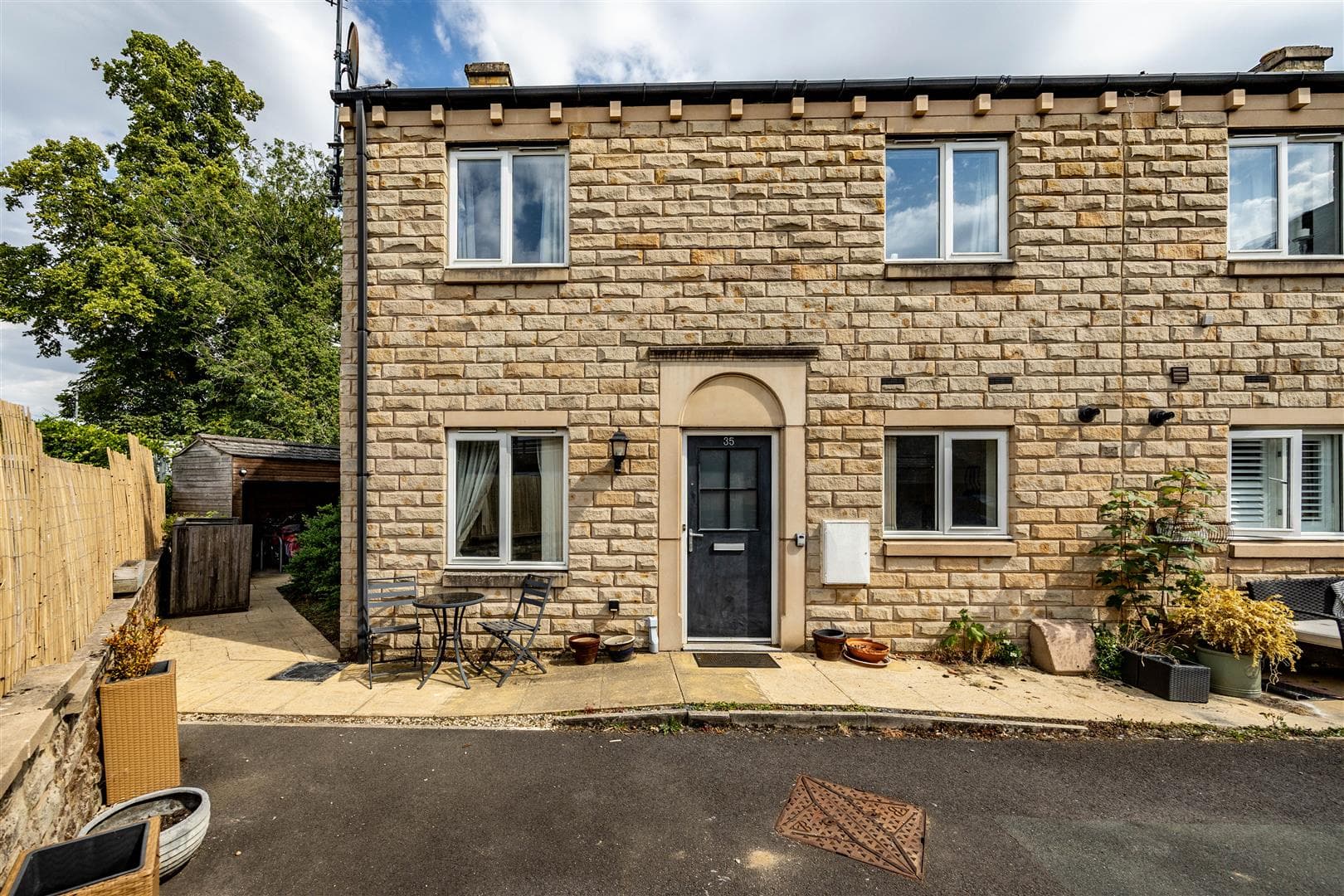 Woodland View, Thongsbridge, Holmfirth