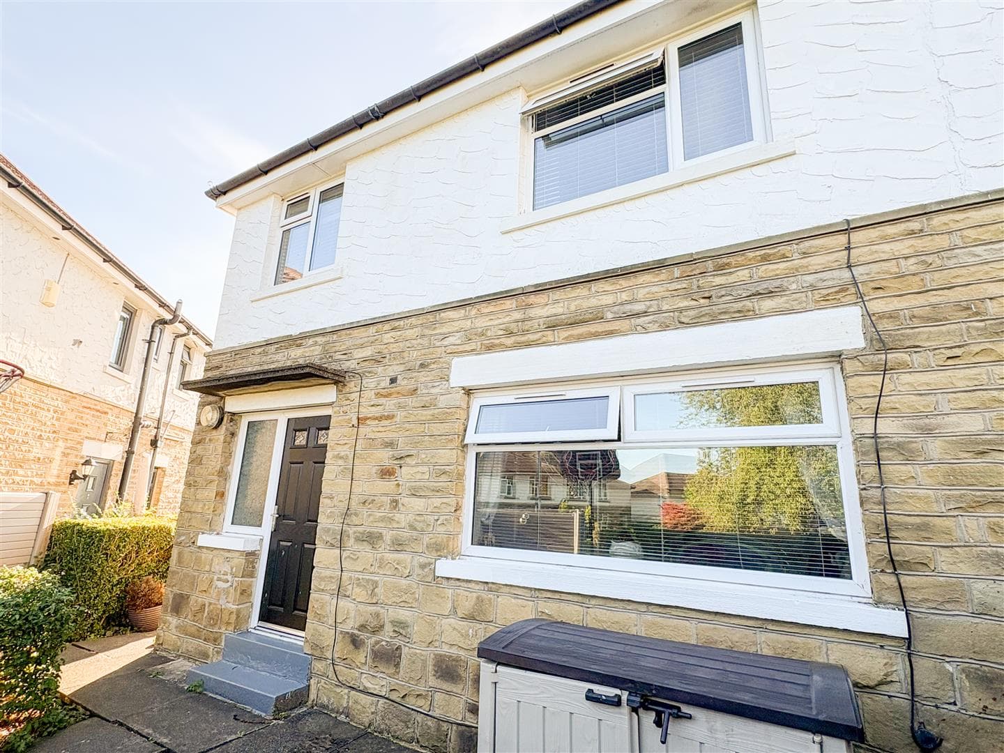 Highmoor Crescent, Brighouse